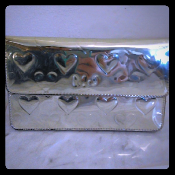 Marc By Marc Jacobs Handbags - Marc by Marc Jacobs clutch purse